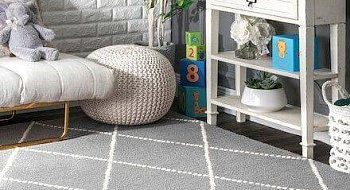 Ковры в популярном сейчас сером цвете для детской комнаты и не только